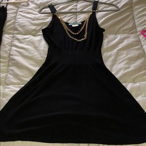 Cute and comfy Marciano dress @tregg01
